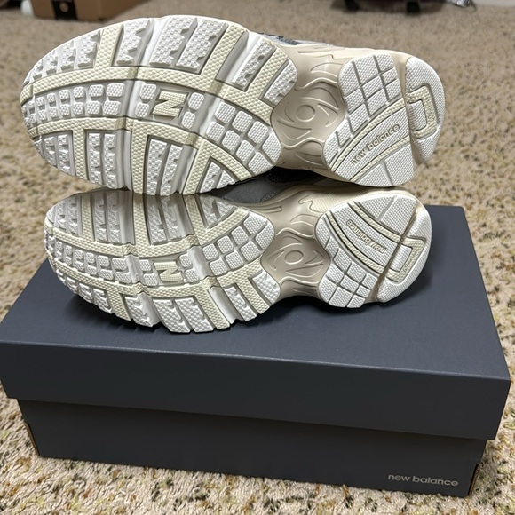 new balance 725v1 new with box - Picture 3 of 5